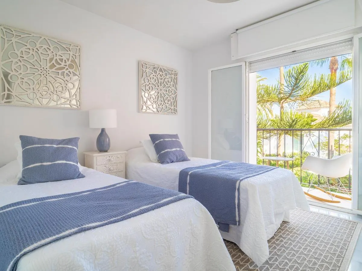 Sanders Beach - Stunning Villa Near Puerto Banus Marbella