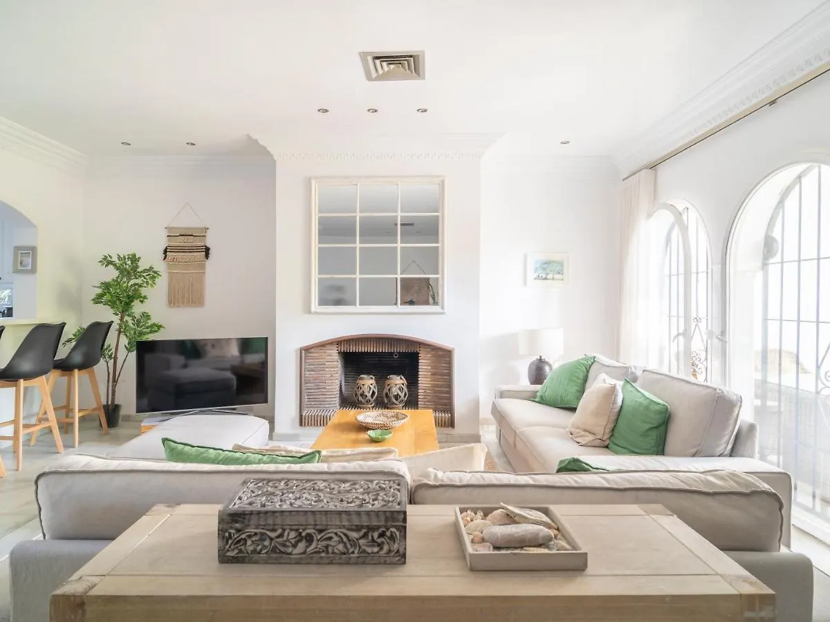 Sanders Beach - Stunning Villa Near Puerto Banus Marbella