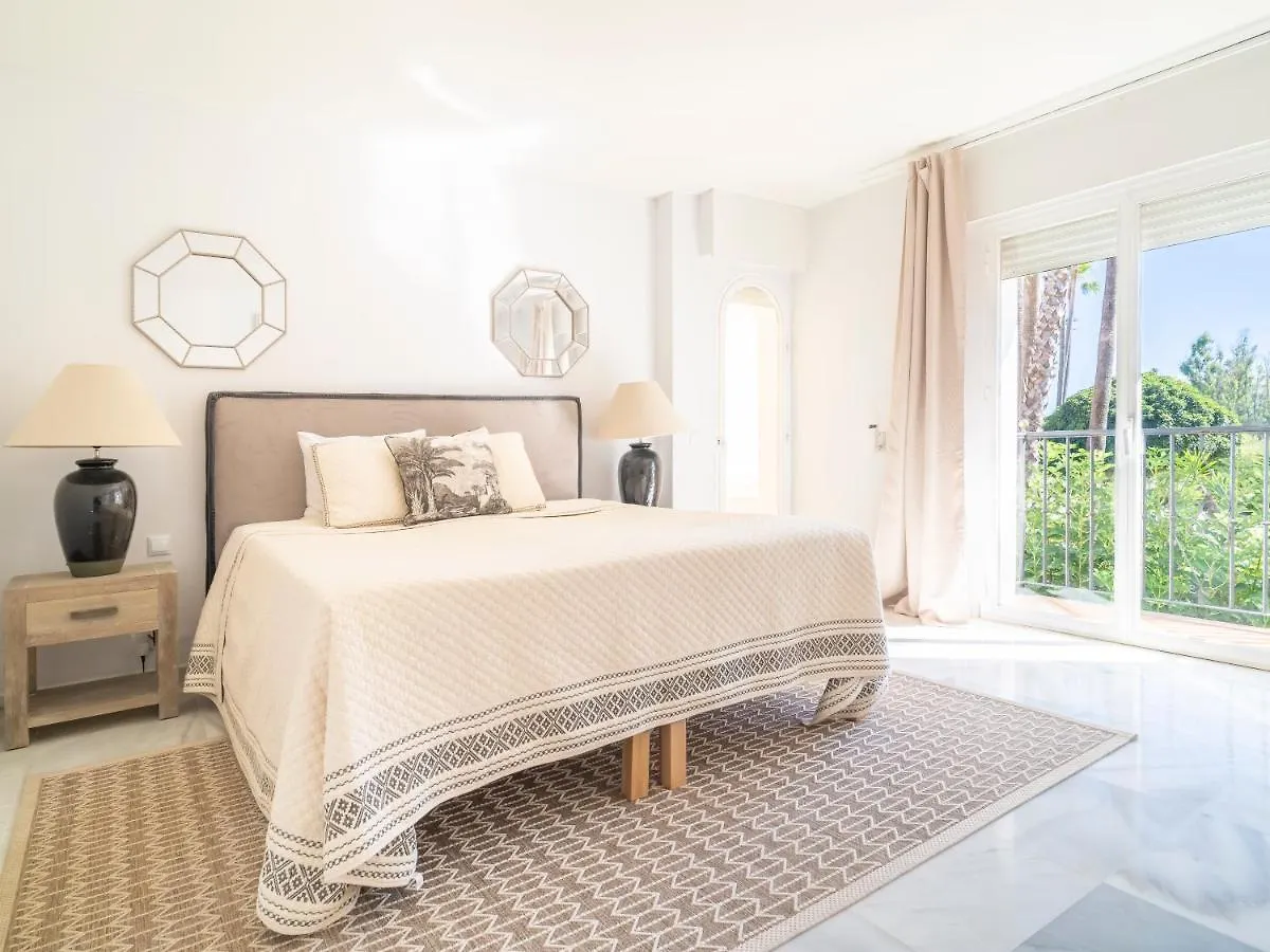 Sanders Beach - Stunning Villa Near Puerto Banus Marbella Spain