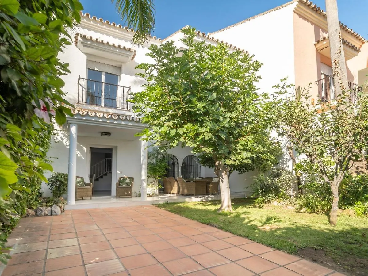 Sanders Beach - Stunning Villa Near Puerto Banus Marbella 0*,  Spain