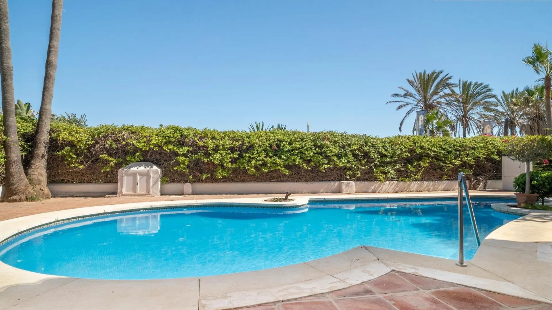 Sanders Beach - Stunning Villa Near Puerto Banus Marbella Spain